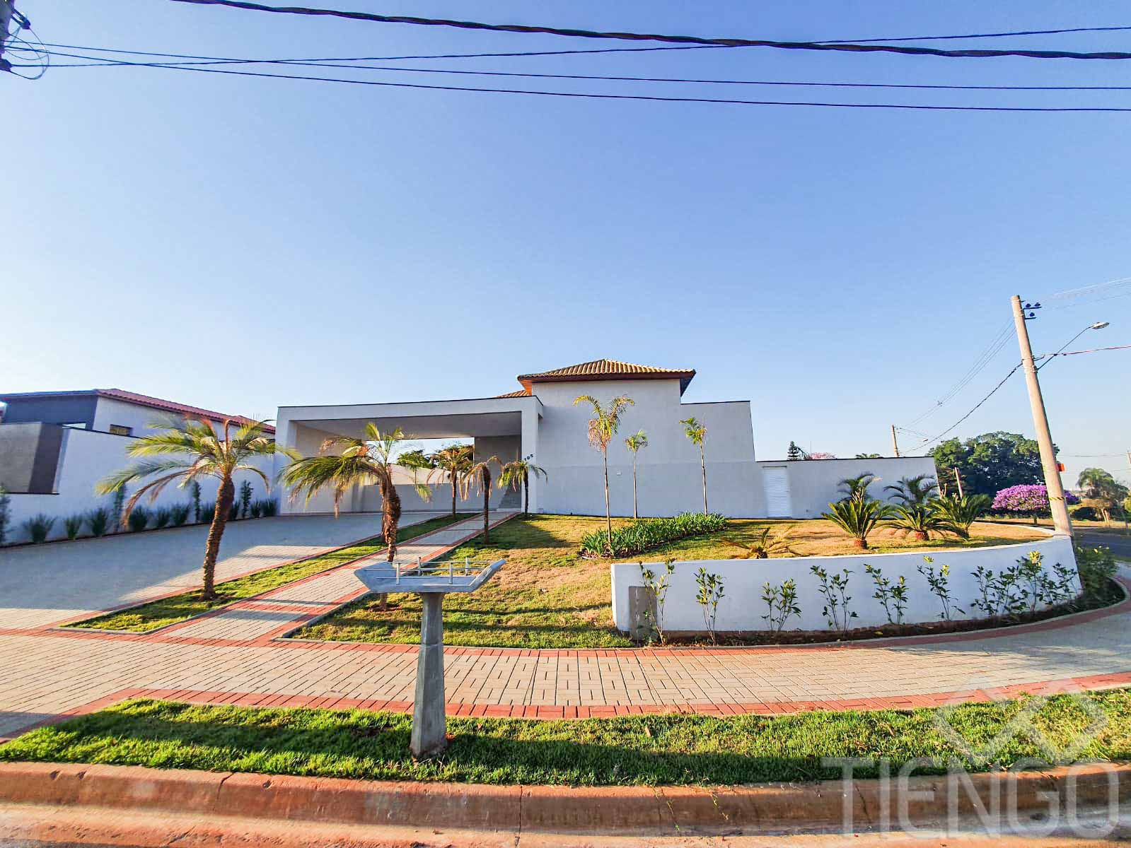 Casa em condomínio para venda com 3 suítes, no Condomínio Florisa