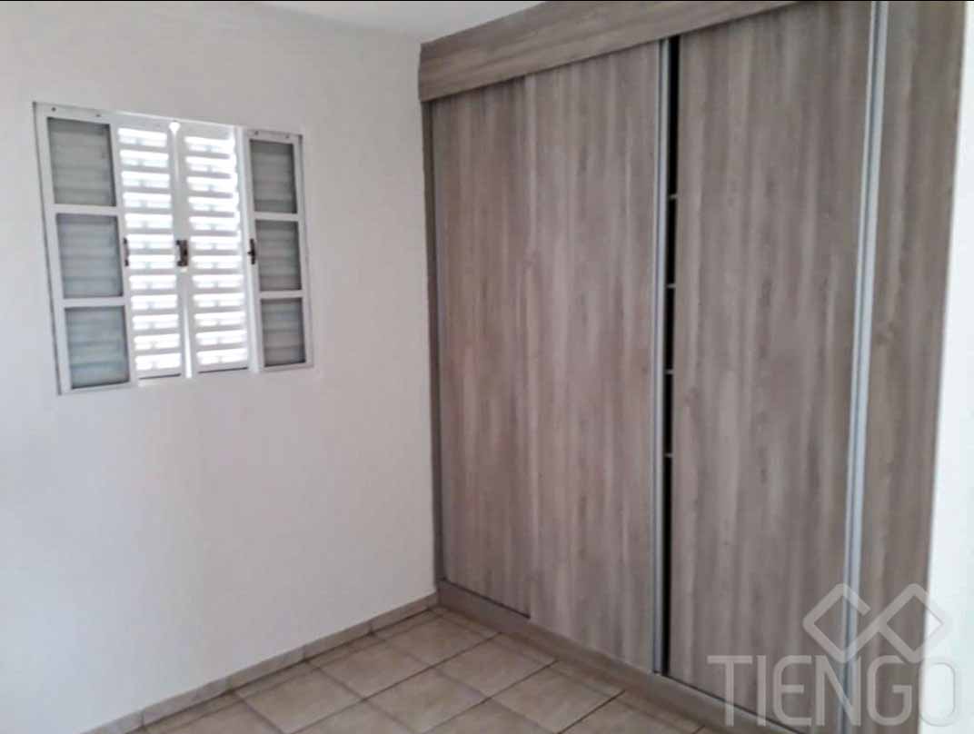 Apartamento com 2 dormitórios para alugar, no Abílio Pedro