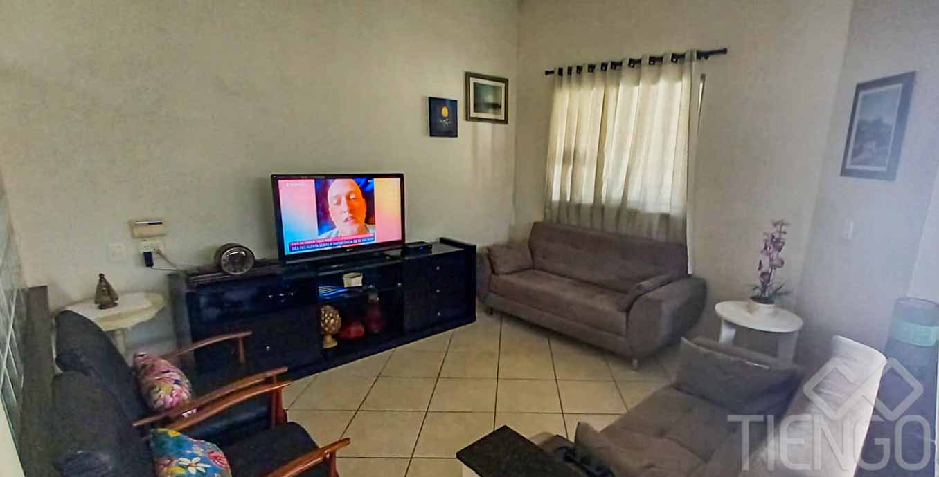 Casa com 4 dormitórios para venda, no Jardim Santa Cecília