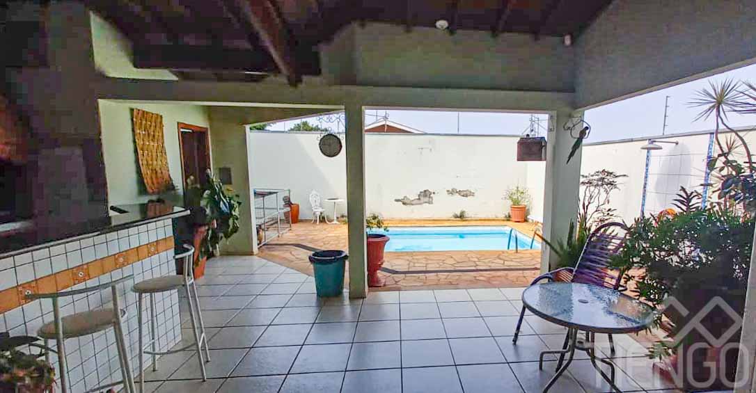 Casa com 4 dormitórios para venda, no Jardim Santa Cecília