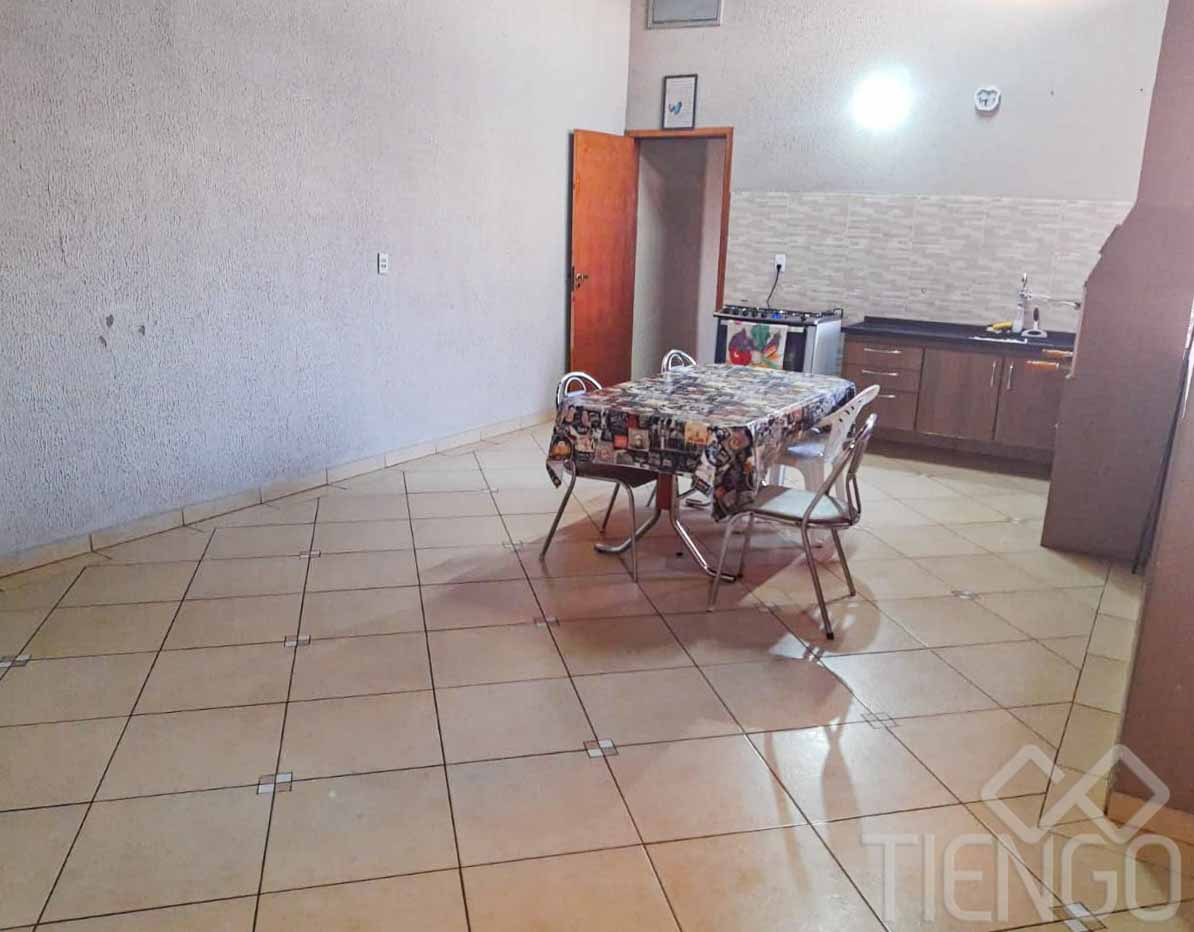 Casa para venda com 2 dormitórios, no Jardim São Lourenço