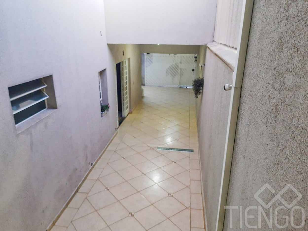 Casa para venda com 2 dormitórios, no Jardim São Lourenço