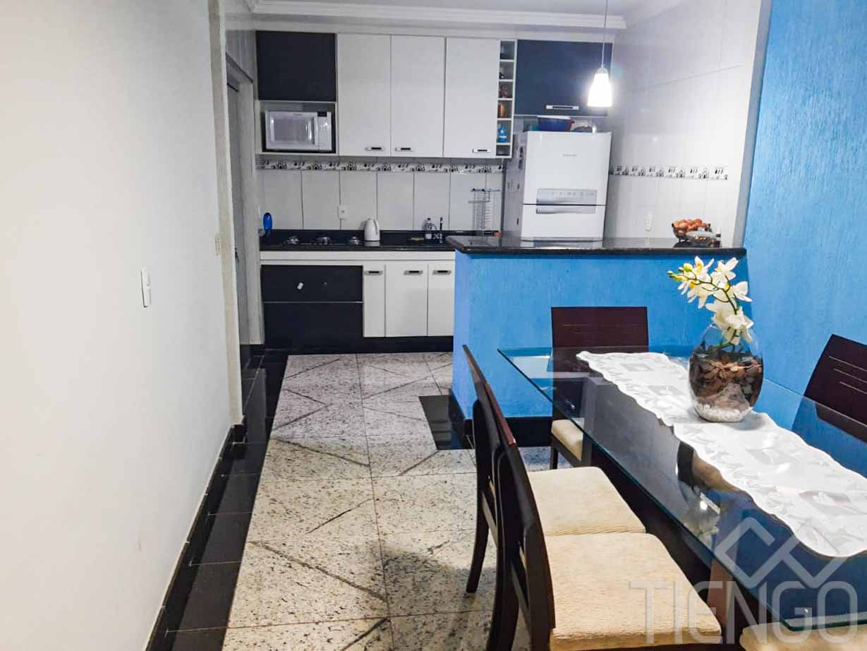 Casa para venda com 2 dormitórios, no Jardim São Lourenço