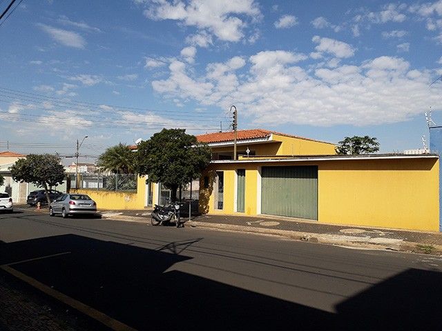 Casa na Vila Cristovam - Tiengo - A sua imobiliária em Limeira