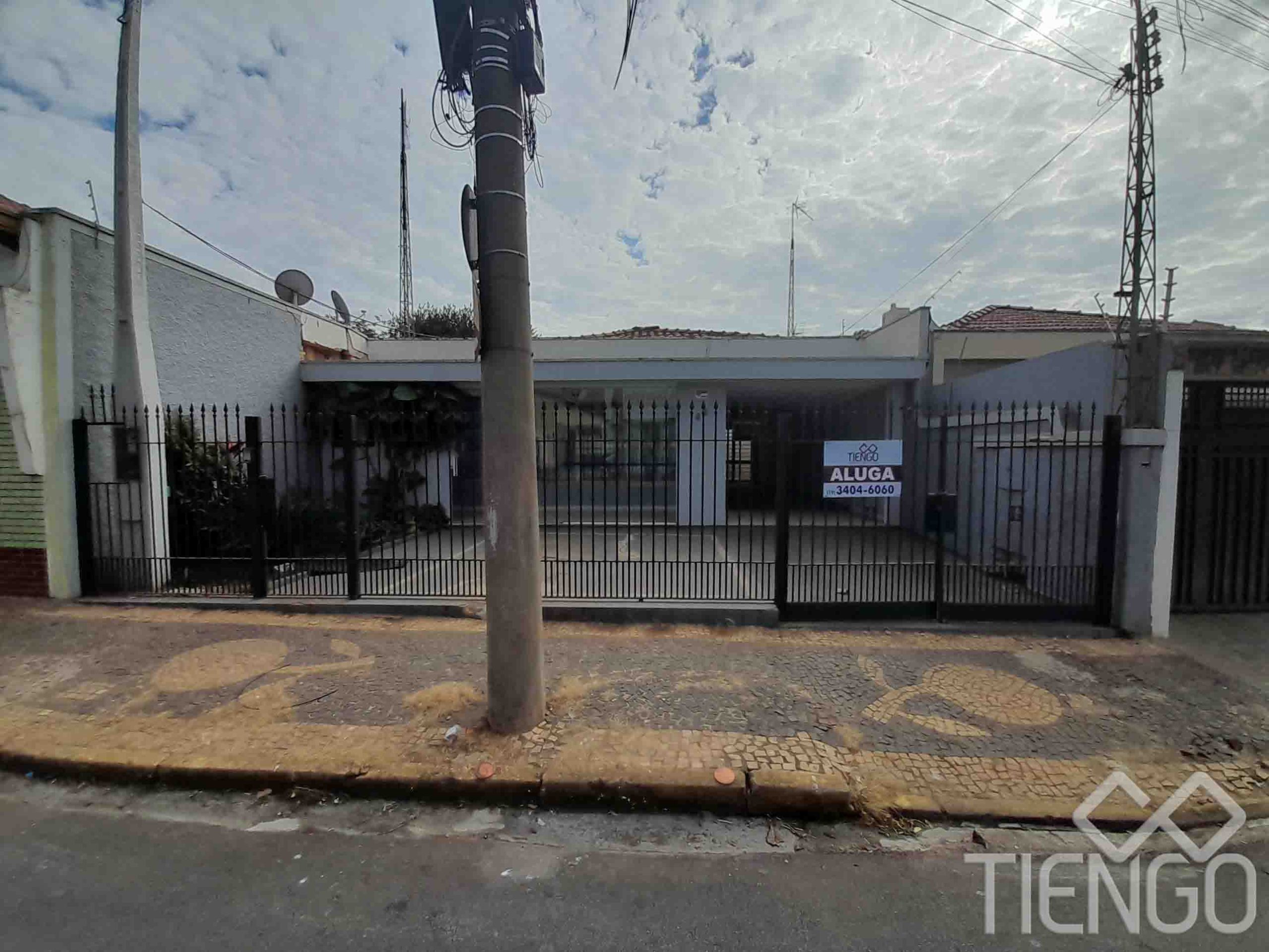 Casa comercial na Vila São João - Tiengo - A sua imobiliária em Limeira