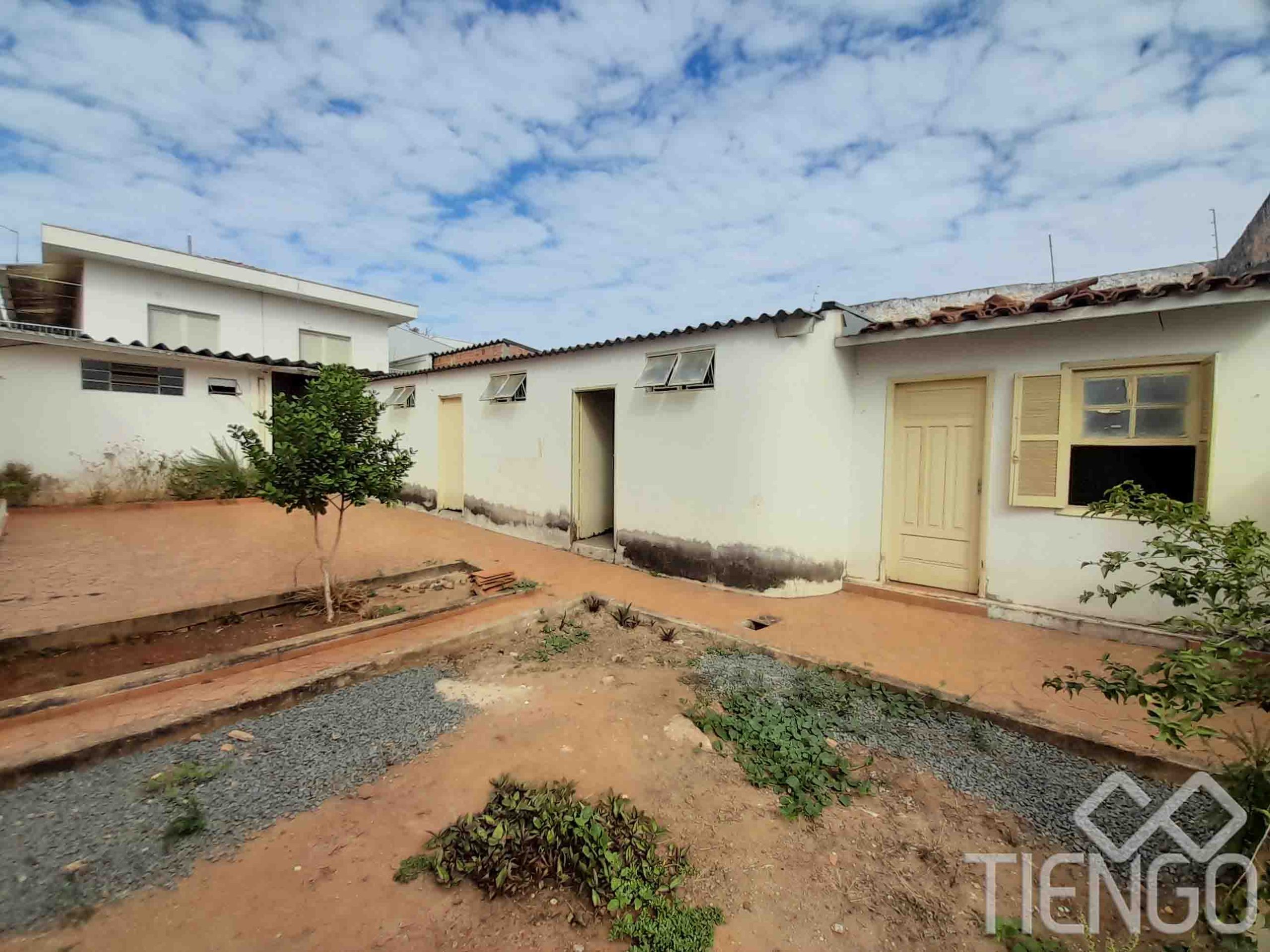 Casa comercial na Vila São João - Tiengo - A sua imobiliária em Limeira