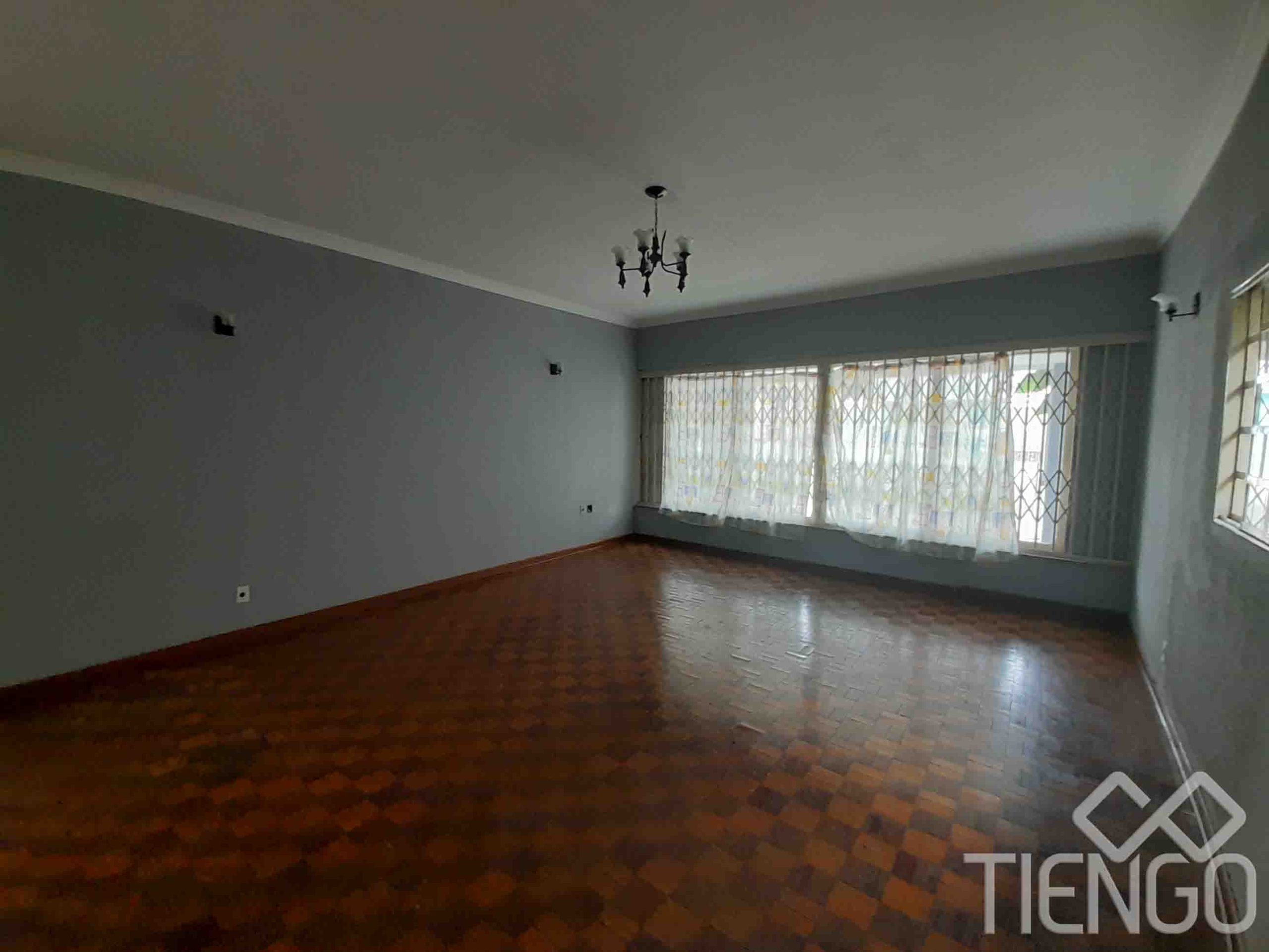 Casa comercial na Vila São João - Tiengo - A sua imobiliária em Limeira