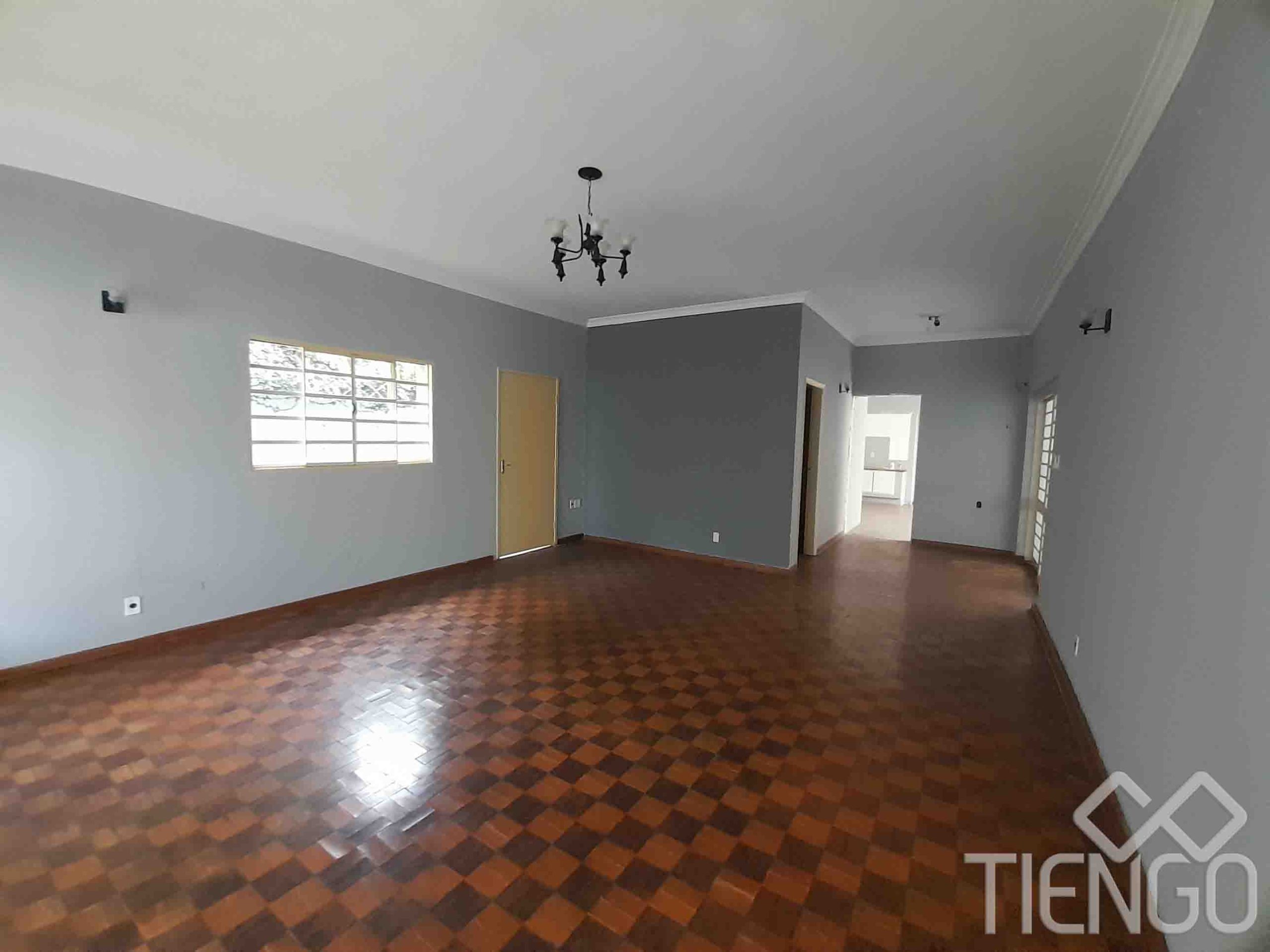 Casa comercial na Vila São João - Tiengo - A sua imobiliária em Limeira