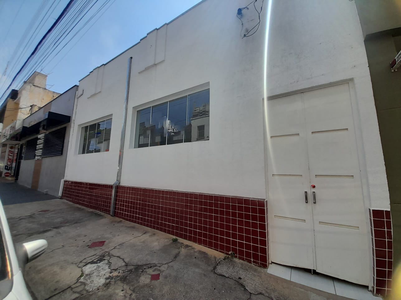 Casa comercial no Centro - Tiengo - A sua imobiliária em Limeira